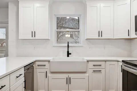 $589,000 | 2018 Trenton Drive, Spring Hill, TN 37174