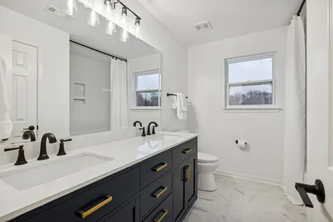 $589,000 | 2018 Trenton Drive, Spring Hill, TN 37174