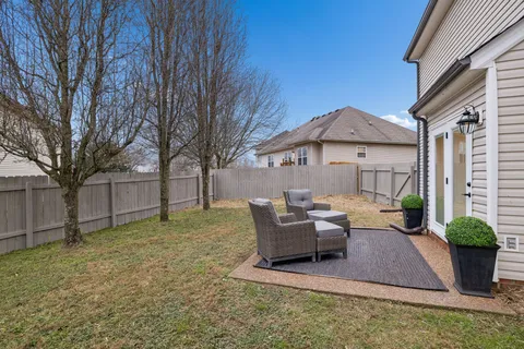 $589,000 | 2018 Trenton Drive, Spring Hill, TN 37174