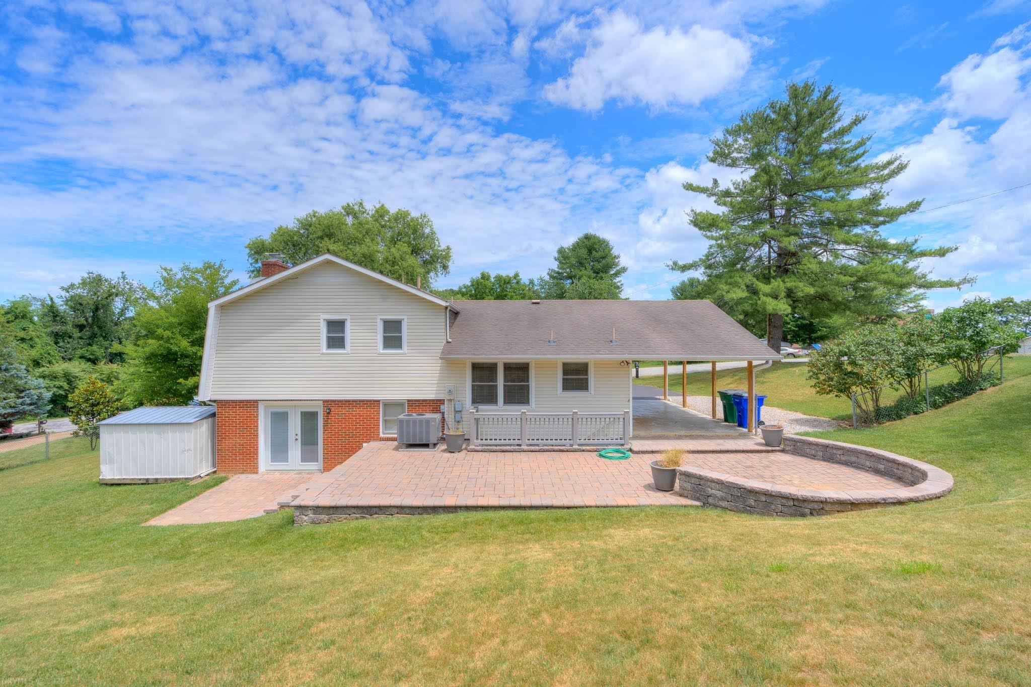 475 Reading Road Christiansburg, VA 24073 - Photo 2 of 45 Gallery Image 2