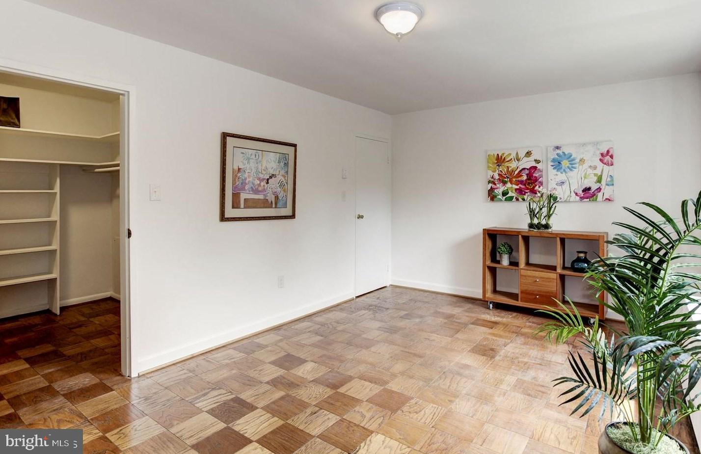 2400 41st Street Northwest, Unit 203 Washington, DC 20007 - Photo 16 of 24 a workspace with furniture and window