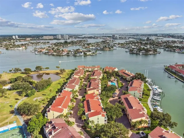 $699,900 | 459 Haven Point Drive, Treasure Island, FL 33706