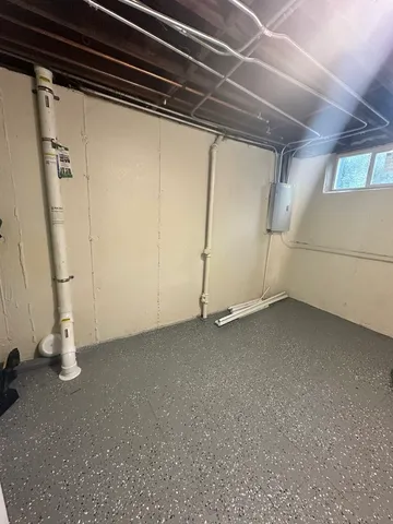 a view of a room with an empty space