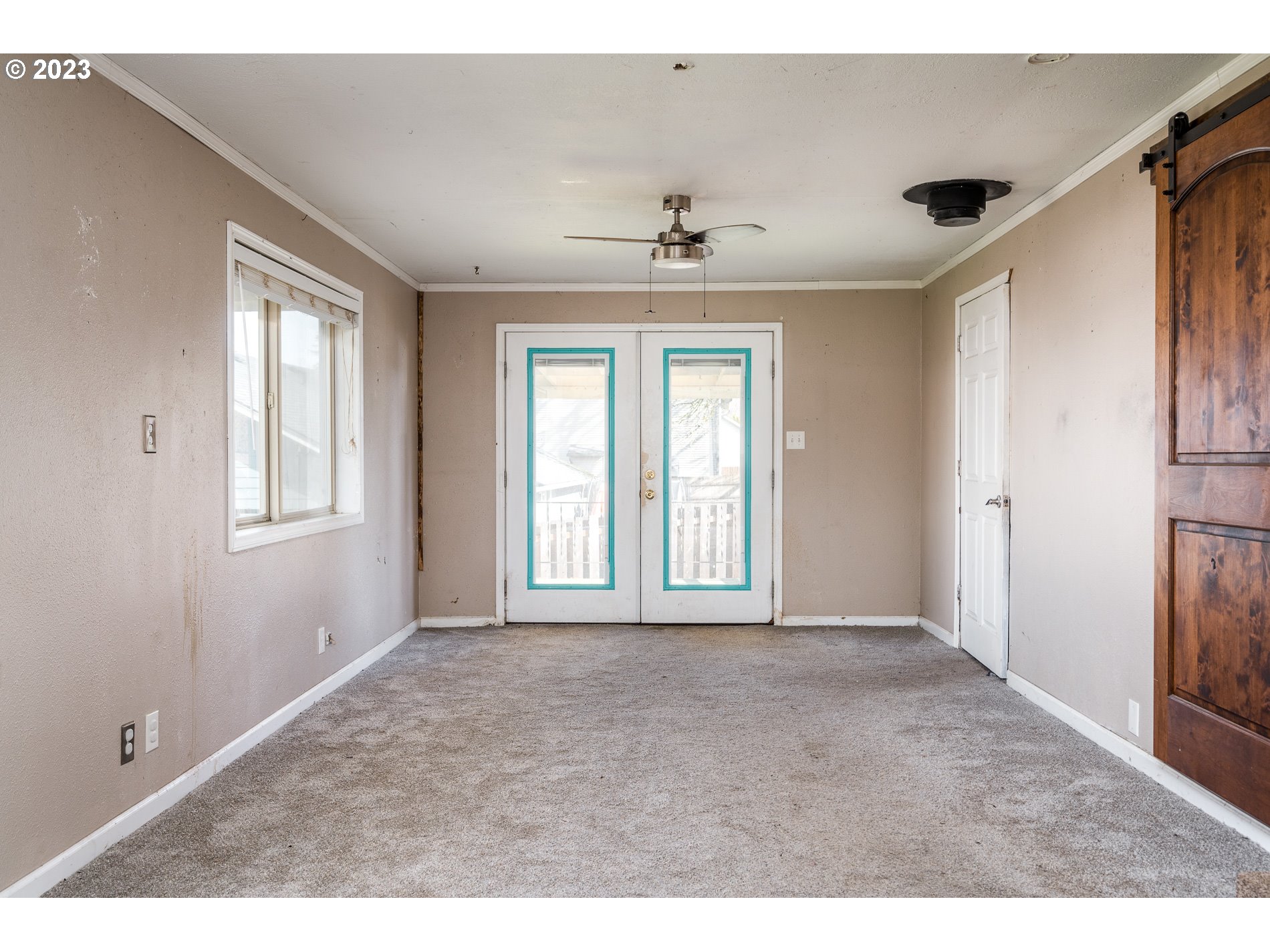 15931 Southeast Bluff Road Sandy, OR 97055 - Photo 10 of 29 Gallery Image 10