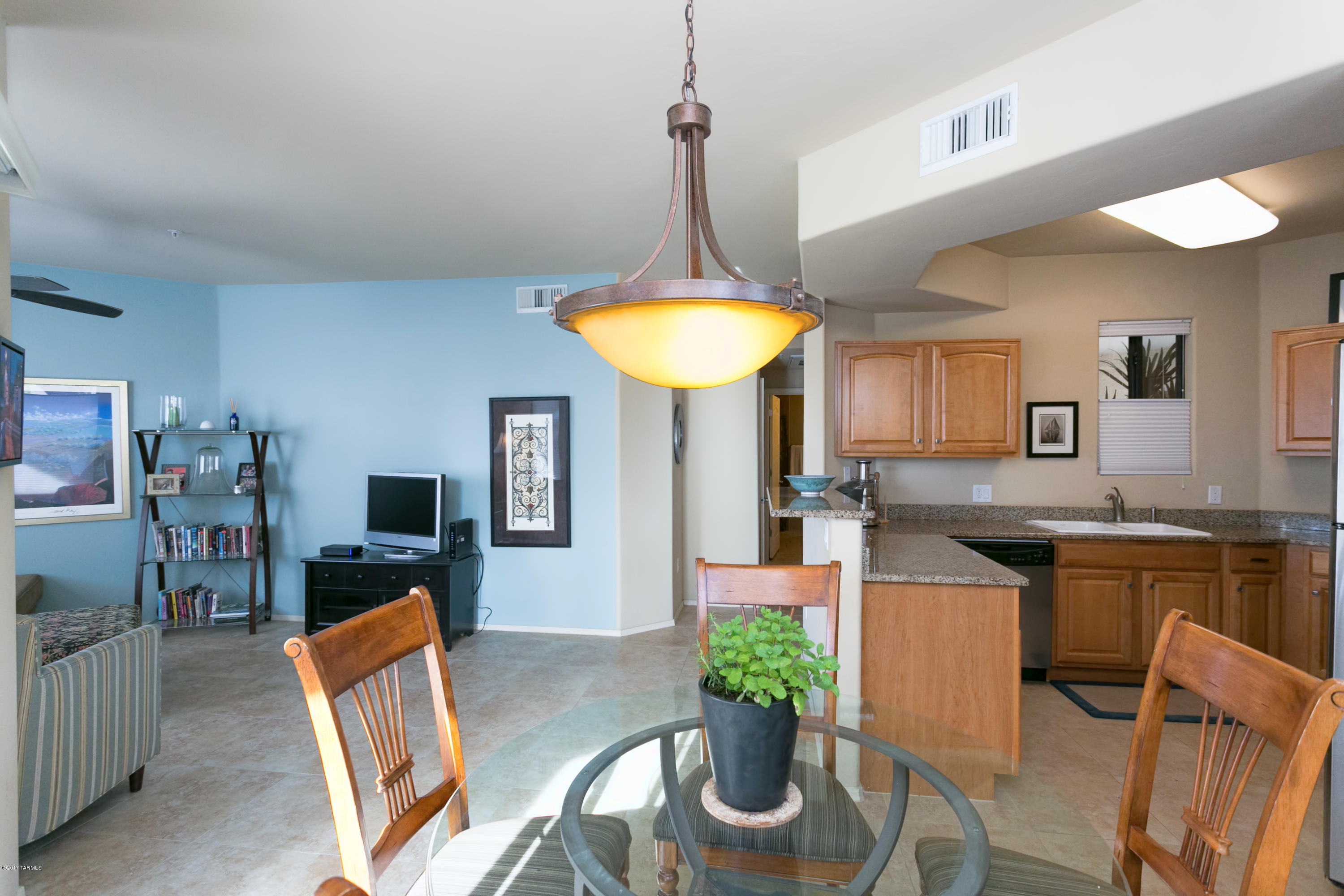 2550 East River Road, Unit 15104 Tucson, AZ 85718 - Photo 4 of 26