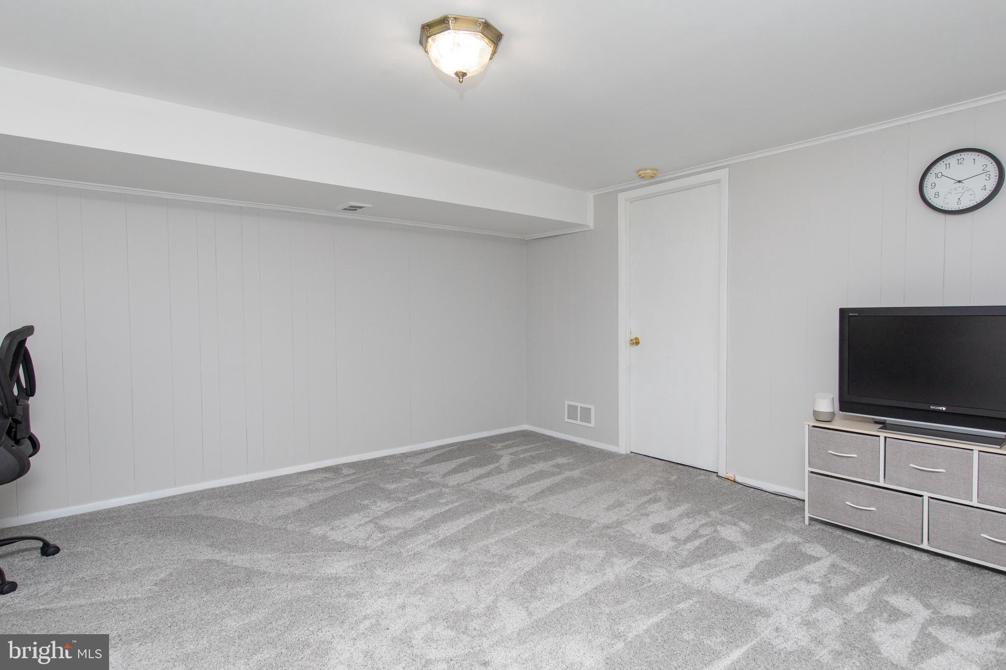 7334 Hill Road Philadelphia, PA 19128 - Photo 29 of 37 Finished Basement