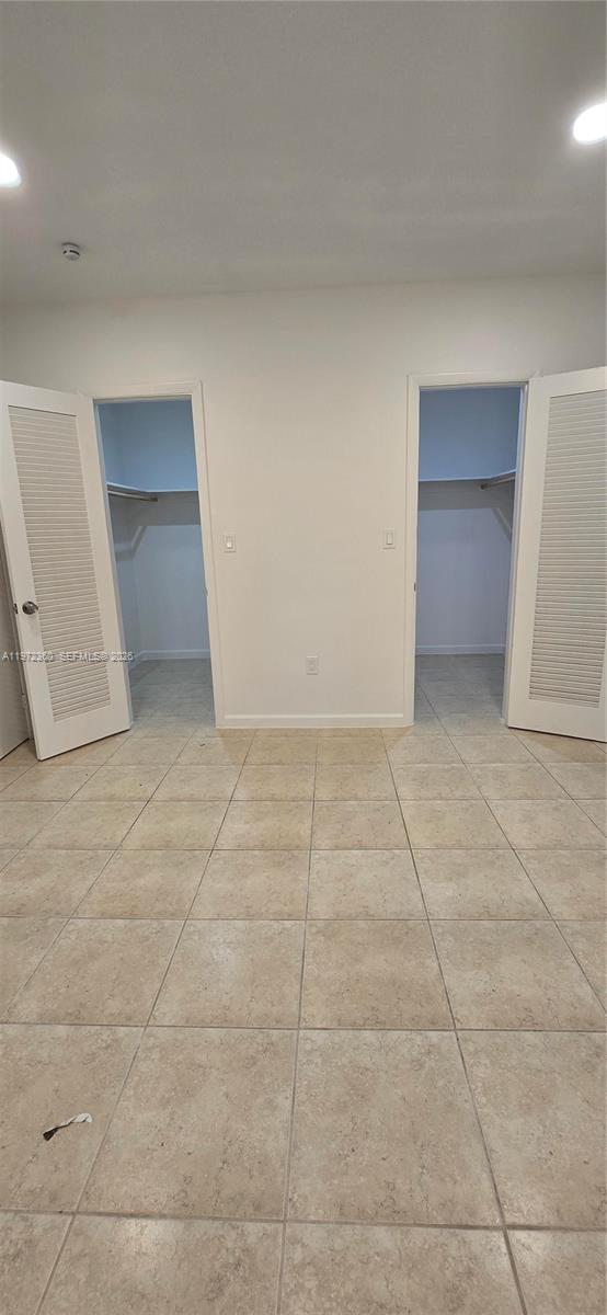 6500 Southwest 82nd Avenue Miami, FL 33143 - Photo 38 of 54 a view of an empty room with a bathroom