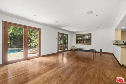 $2,199,000 | 2695 La Cuesta Drive, Los Angeles, CA 90046