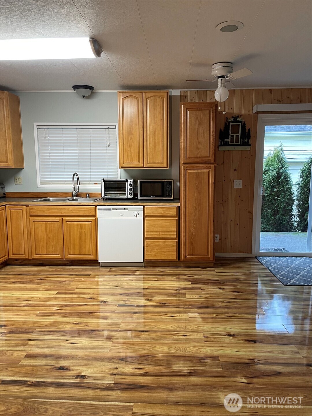 1121 244th Street Southwest, Unit 37 Bothell, WA 98021 - Photo 14 of 38 Gallery Image 14