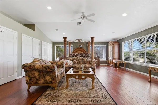 $3,000,000 | 303 Sunny Lane, Belleair, FL 33756