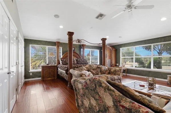 $3,000,000 | 303 Sunny Lane, Belleair, FL 33756