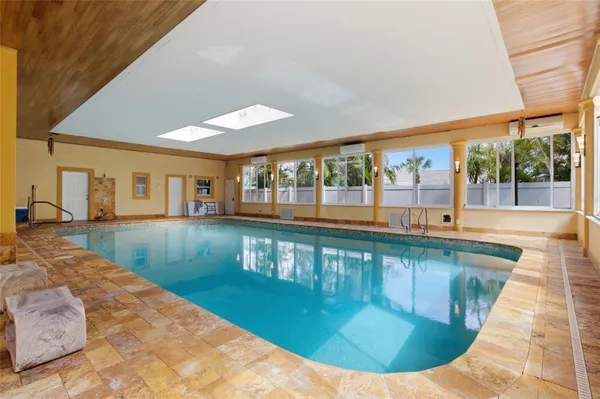 $3,000,000 | 303 Sunny Lane, Belleair, FL 33756