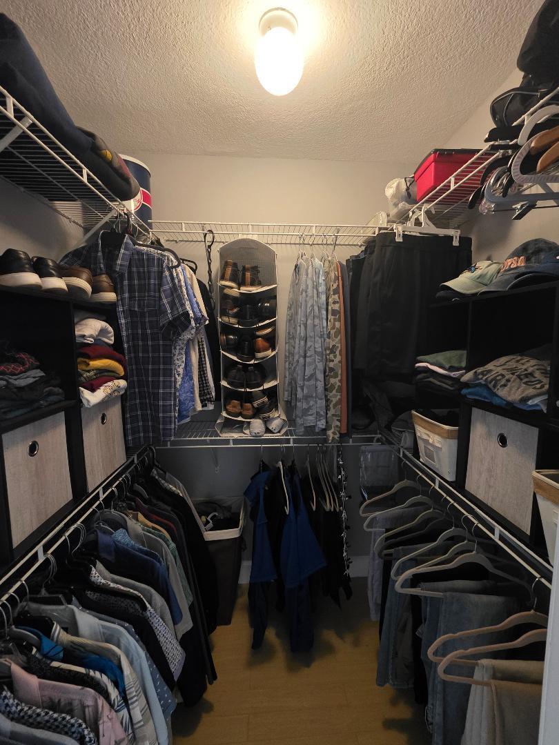 9101masterwalkincloset