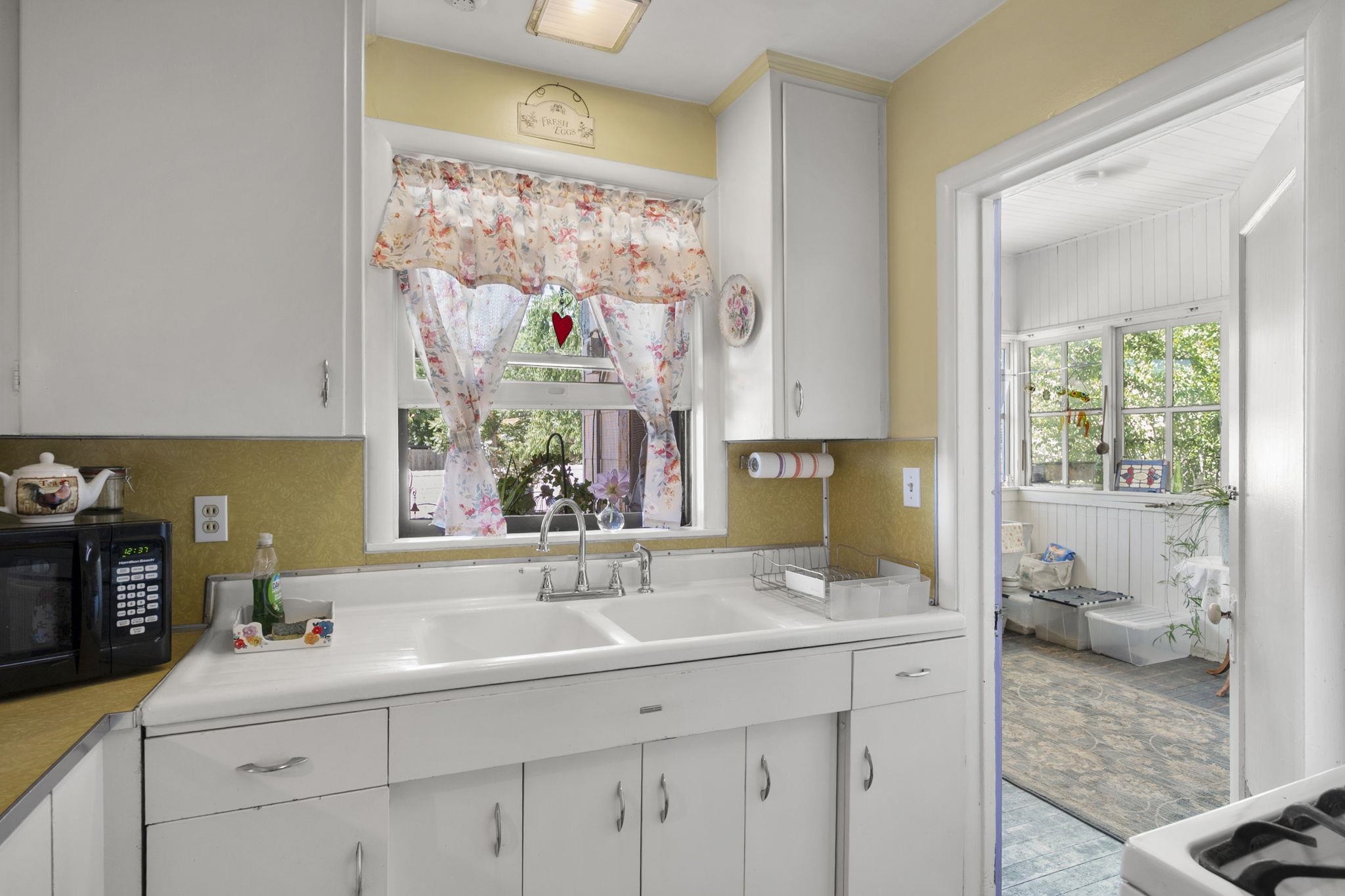 213 Main Street San Andreas, CA 95249 - Photo 21 of 53 Kitchen with healthy amount of natural light and light countertops
