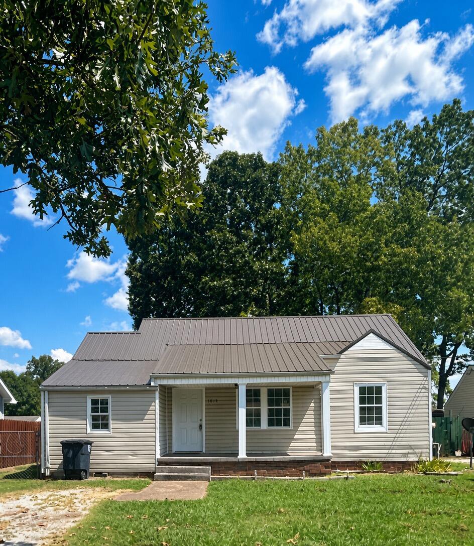 1614 Prater Road Chattanooga, TN 37412 - Photo 1 of 18 IMG_5549