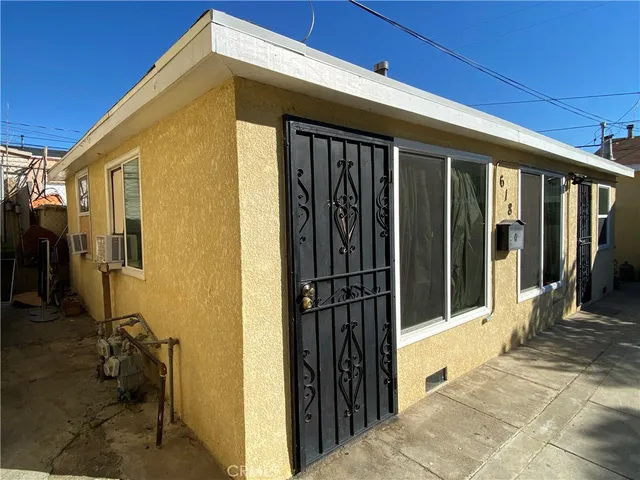 $2,175 | 618 South Ford Boulevard, East Los Angeles, CA 90022