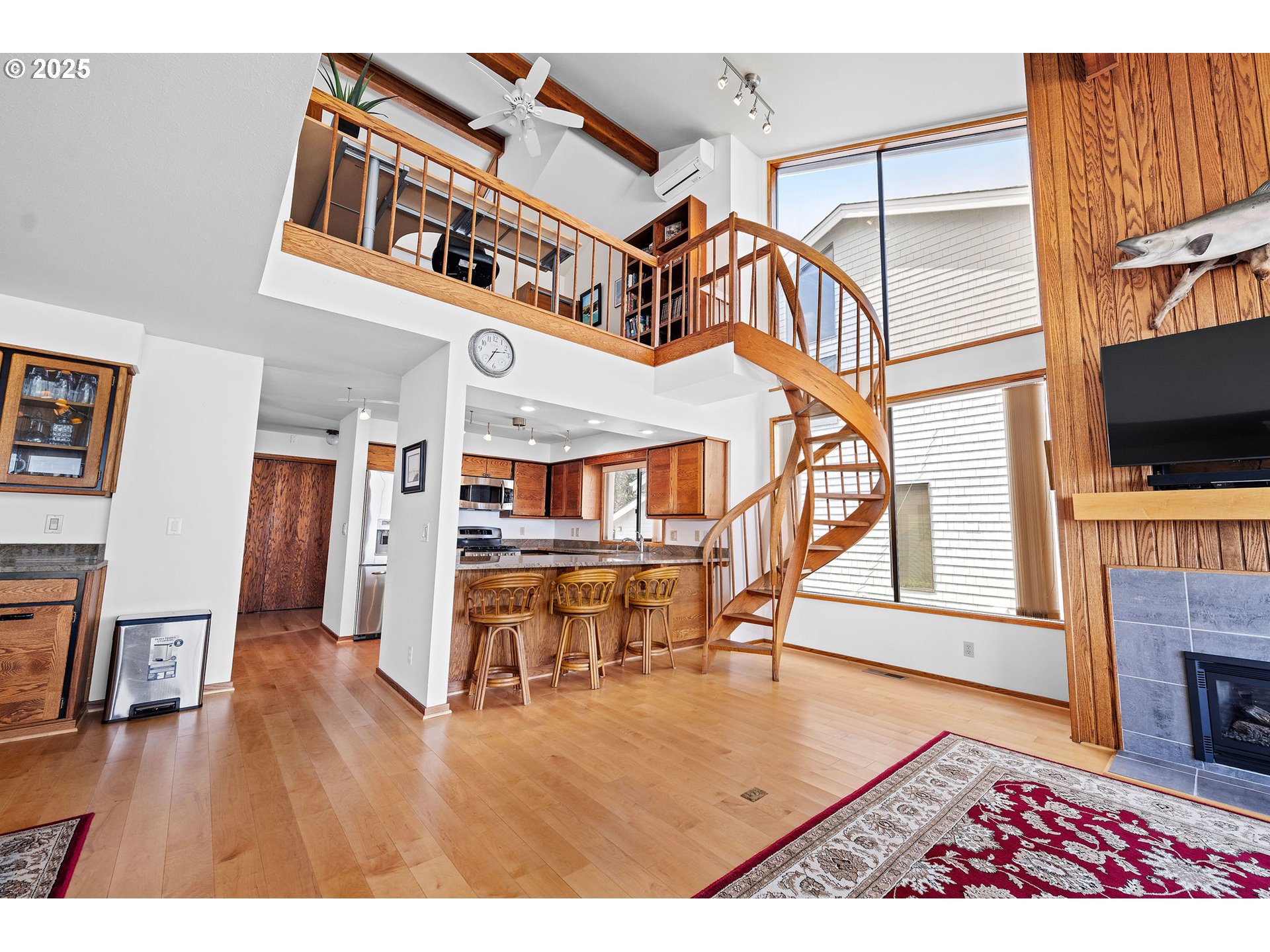 765 5th Avenue, Unit 5 Hammond, OR 97121 - Photo 15 of 46