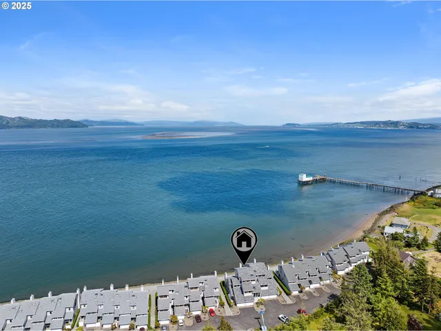 $655,000 | 765 5th Avenue, Unit 5, Hammond, OR 97121