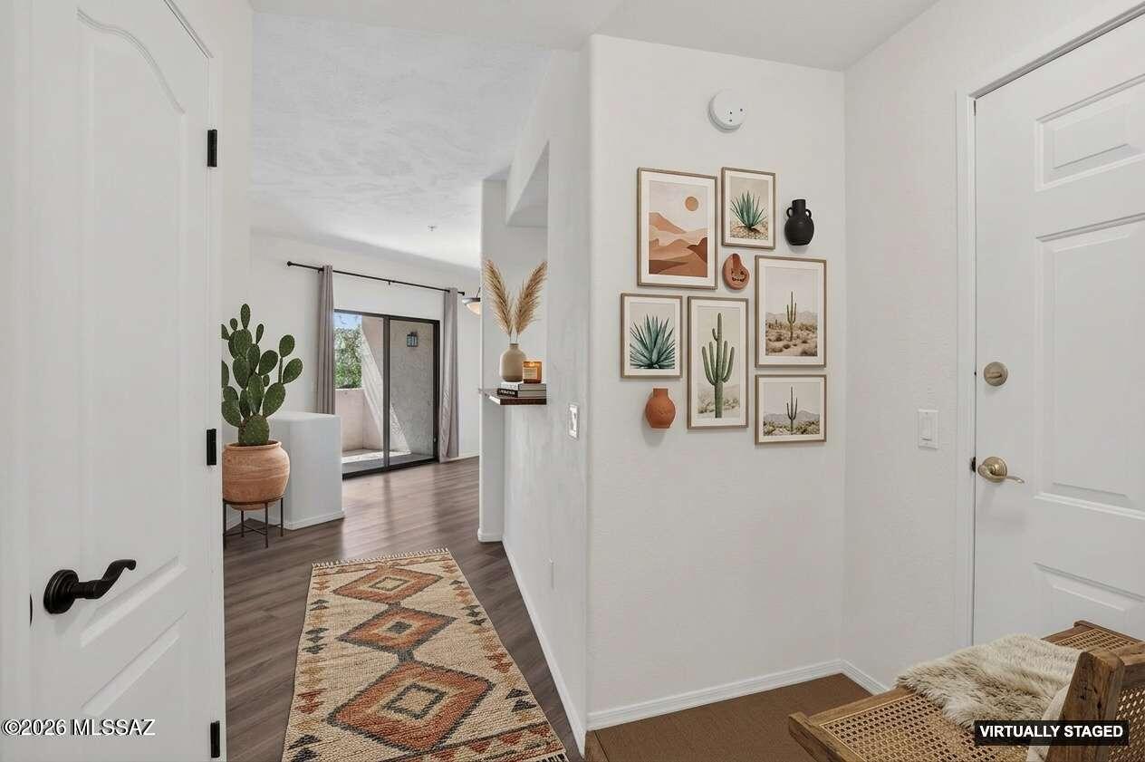 2550 East River Road, Unit 4204 Tucson, AZ 85718 - Photo 4 of 36 a hallway with kids bedroom