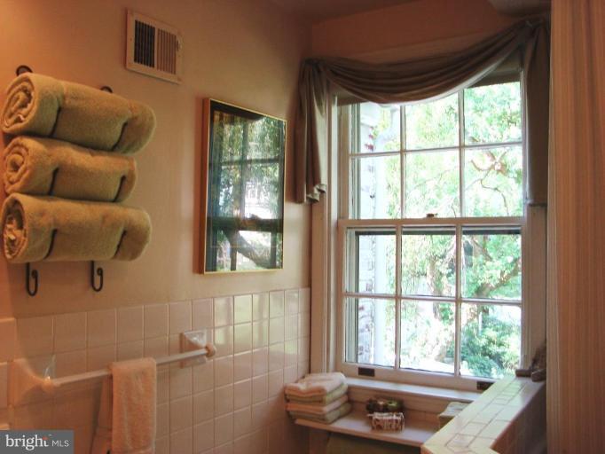 1315 Berwick Road Ruxton, MD 21204 - Photo 22 of 30 Master Bath