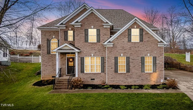 $534,900 | 207 Michaels Ridge Boulevard, Johnson City, TN 37615