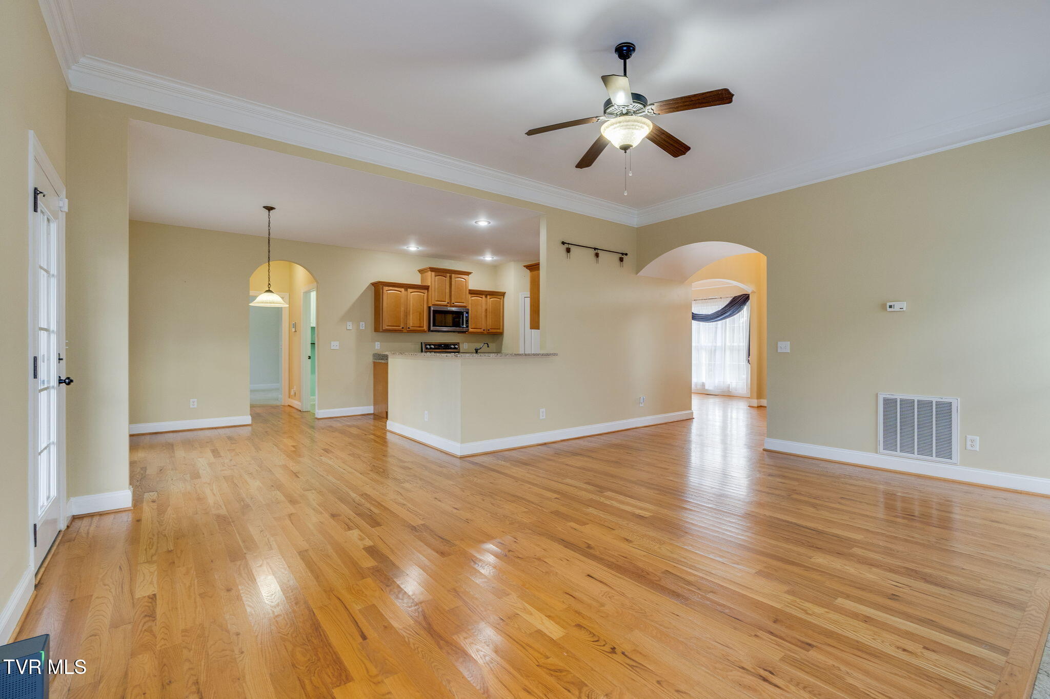207 Michaels Ridge Boulevard Johnson City, TN 37615 - Photo 15 of 49 008