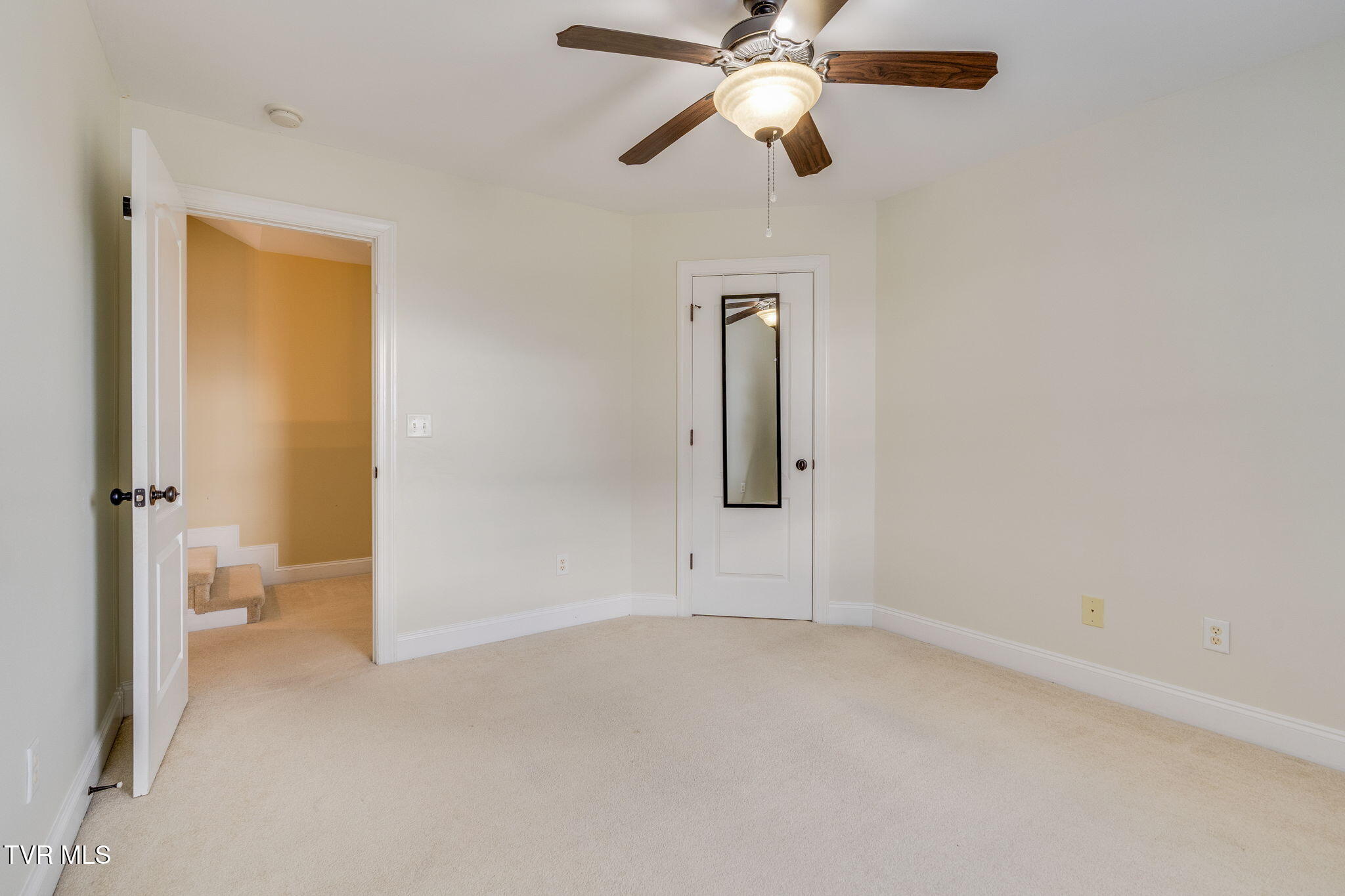 207 Michaels Ridge Boulevard Johnson City, TN 37615 - Photo 33 of 49 026