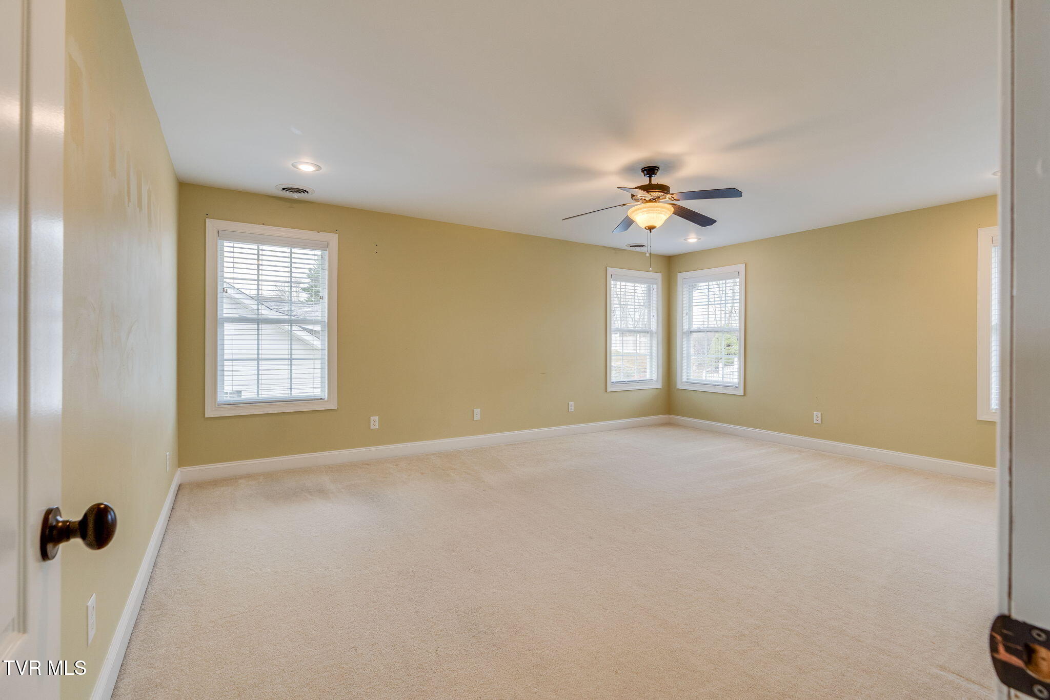 207 Michaels Ridge Boulevard Johnson City, TN 37615 - Photo 35 of 49 028