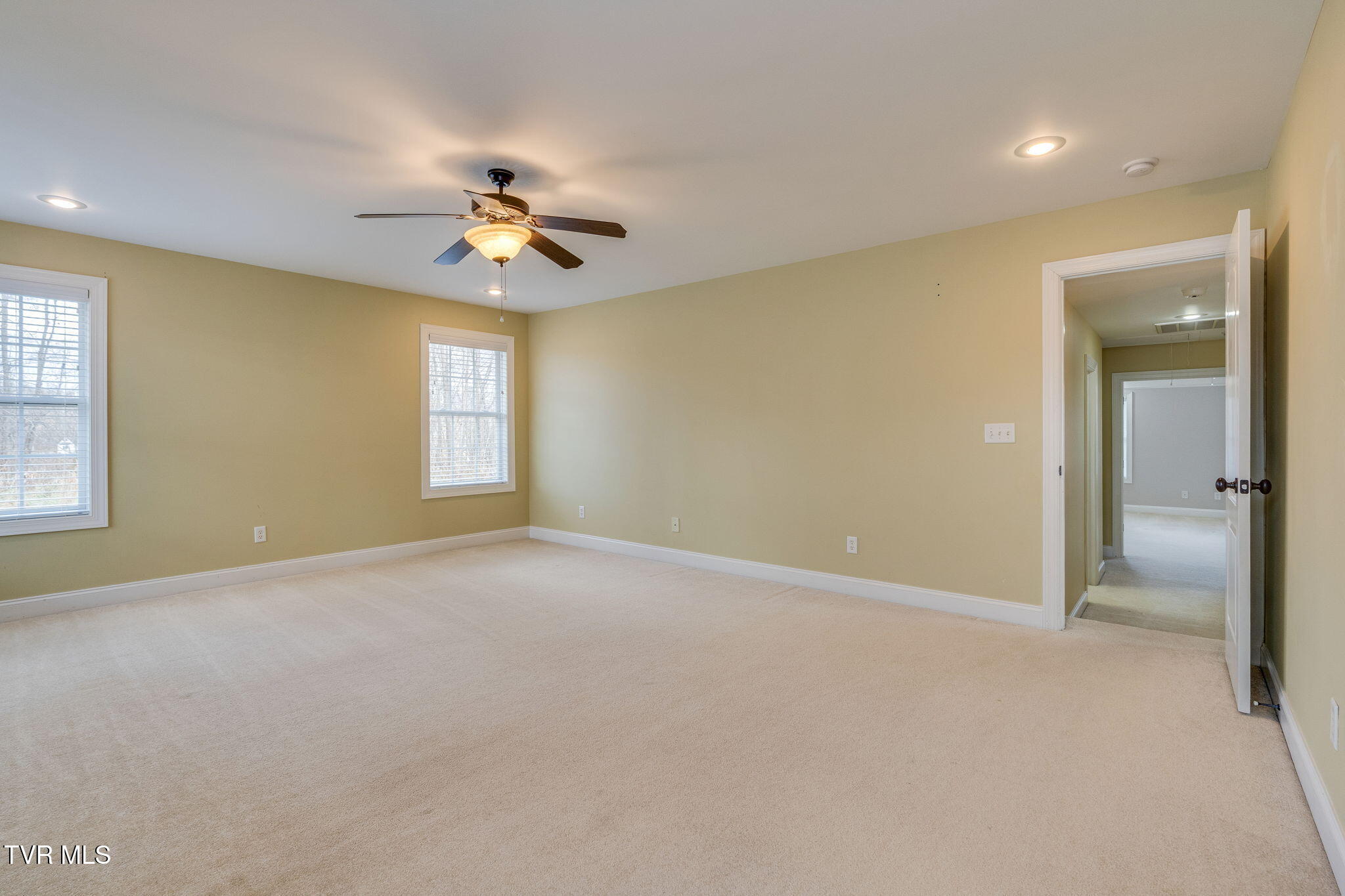 207 Michaels Ridge Boulevard Johnson City, TN 37615 - Photo 36 of 49 029