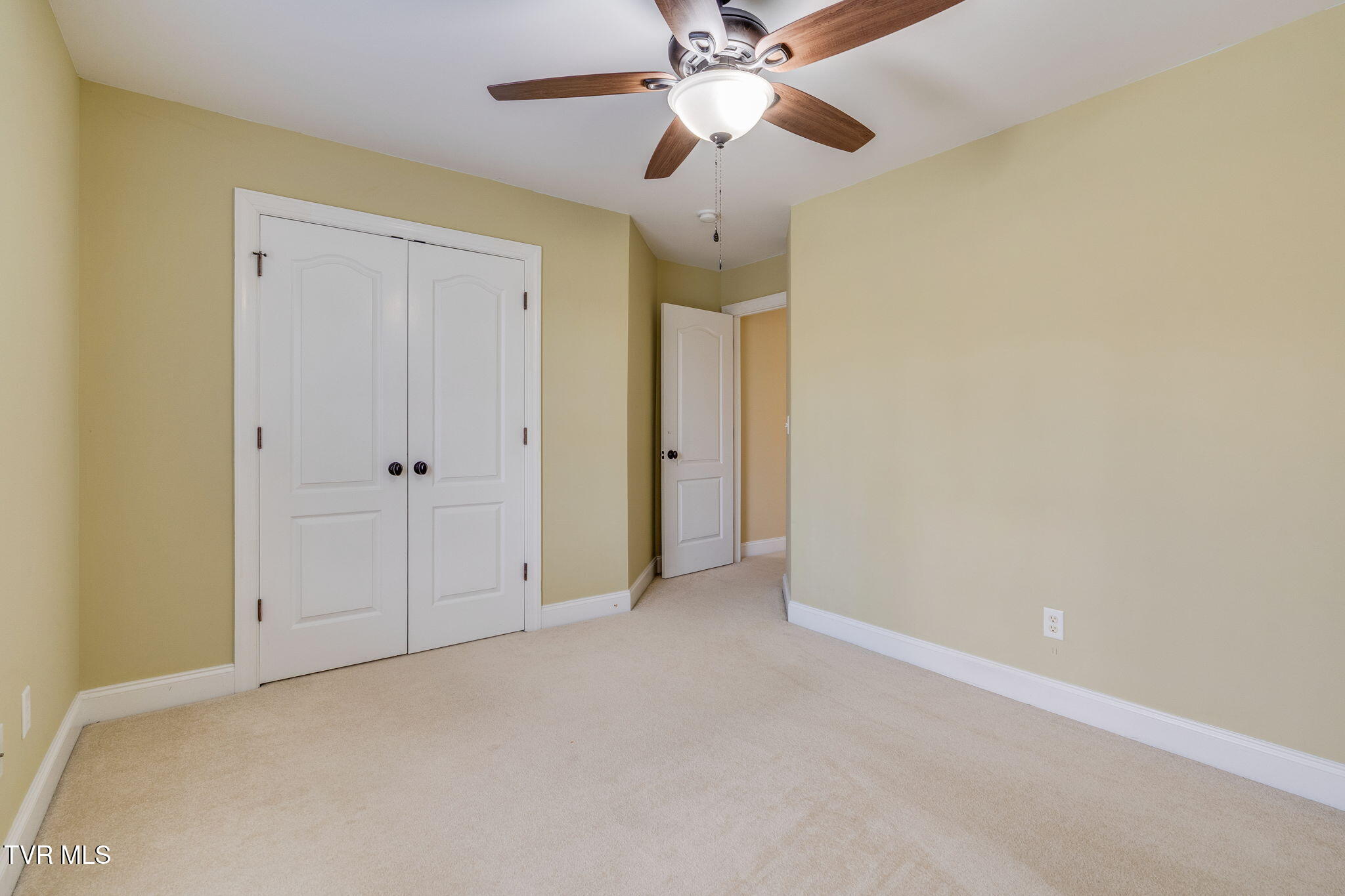 207 Michaels Ridge Boulevard Johnson City, TN 37615 - Photo 39 of 49 032