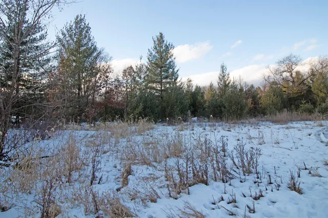 $177,600 | Lot20 Lot20 Timber Spring Green, Spring Green, WI 53588