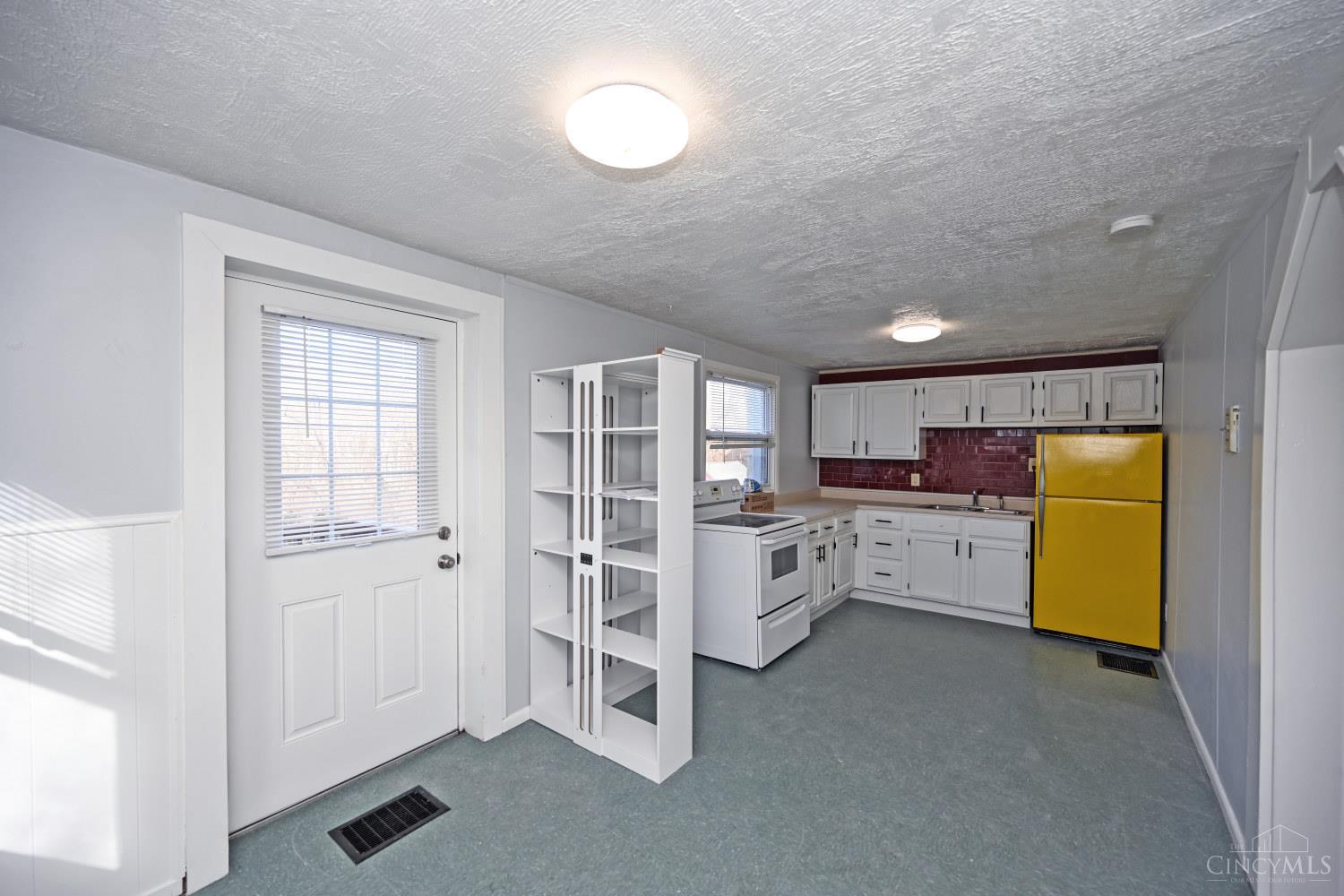 6210 Berauer Road, Unit 1 Cincinnati, OH 45248 - Photo 20 of 20