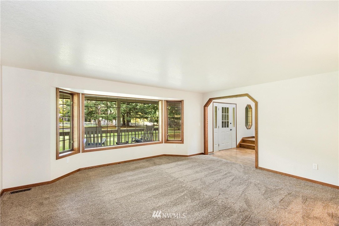 5250 East Collins Road Port Orchard, WA 98366 - Photo 11 of 25 Gallery Image 11