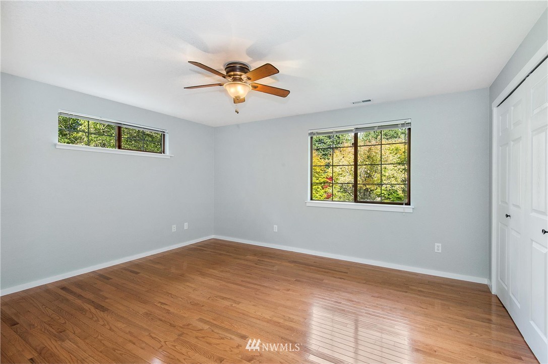 5250 East Collins Road Port Orchard, WA 98366 - Photo 17 of 25 Gallery Image 17