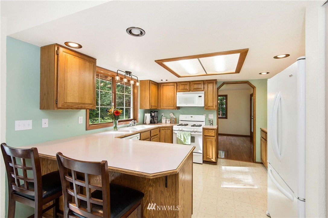 5250 East Collins Road Port Orchard, WA 98366 - Photo 7 of 25 Gallery Image 7