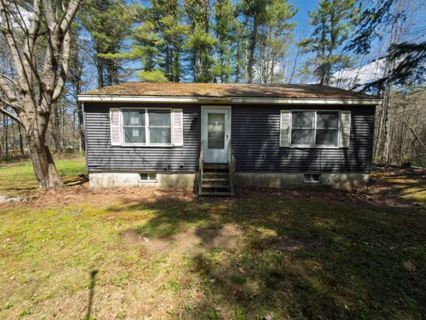 $269,000 | 329 Log Cabin Road, Arundel, ME 04046