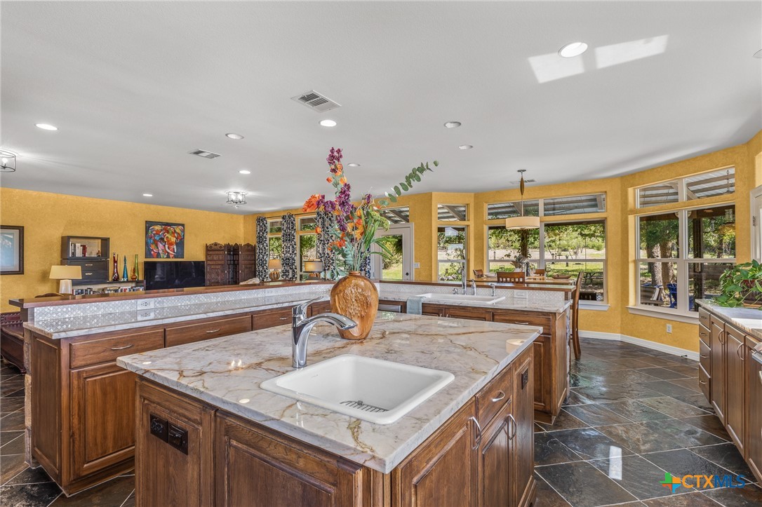 23802 Oscar Road Spicewood, TX 78669 - Photo 17 of 45