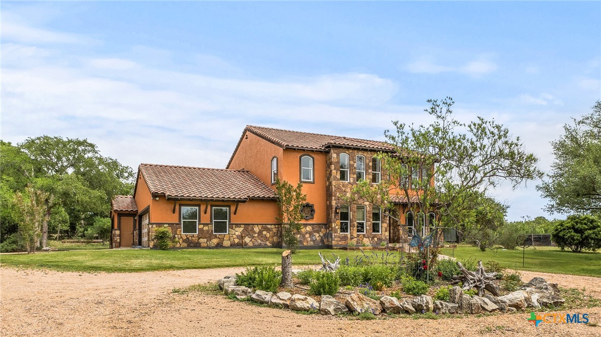 23802 Oscar Road Spicewood, TX 78669 - Photo 3 of 45