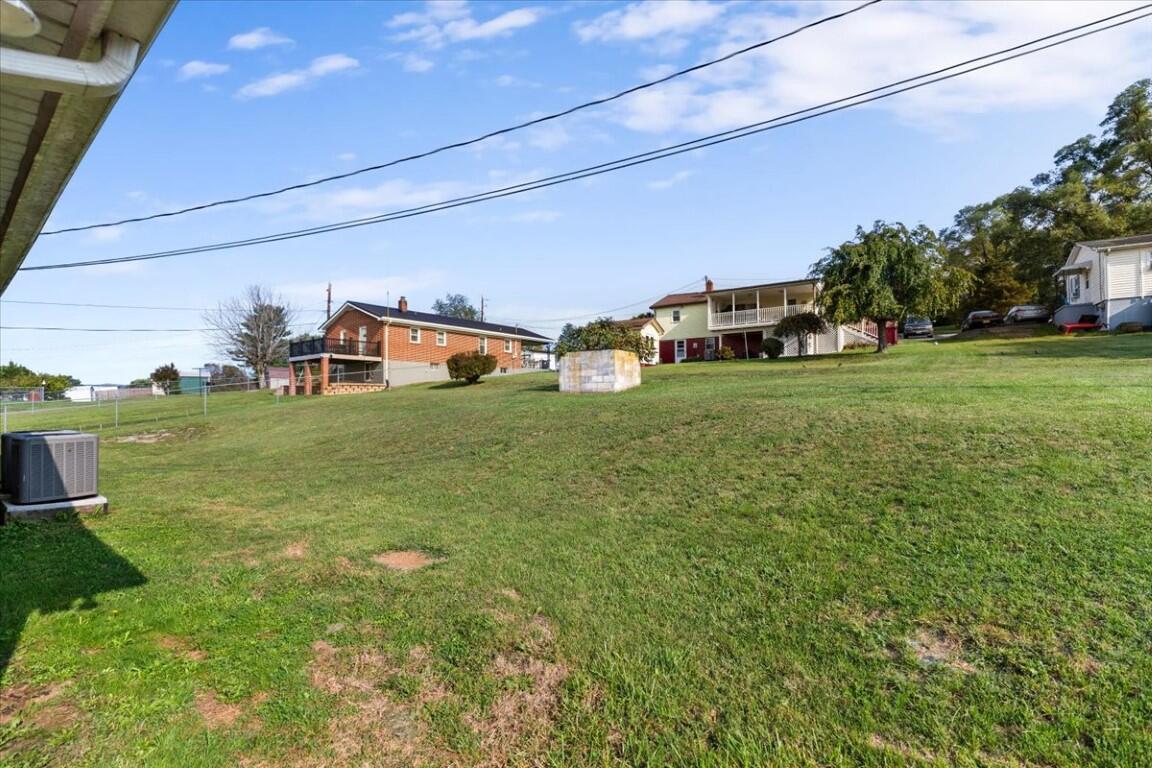 4932 Thornspring Road, Unit 4934 Dublin, VA 24084 - Photo 22 of 30 25-25