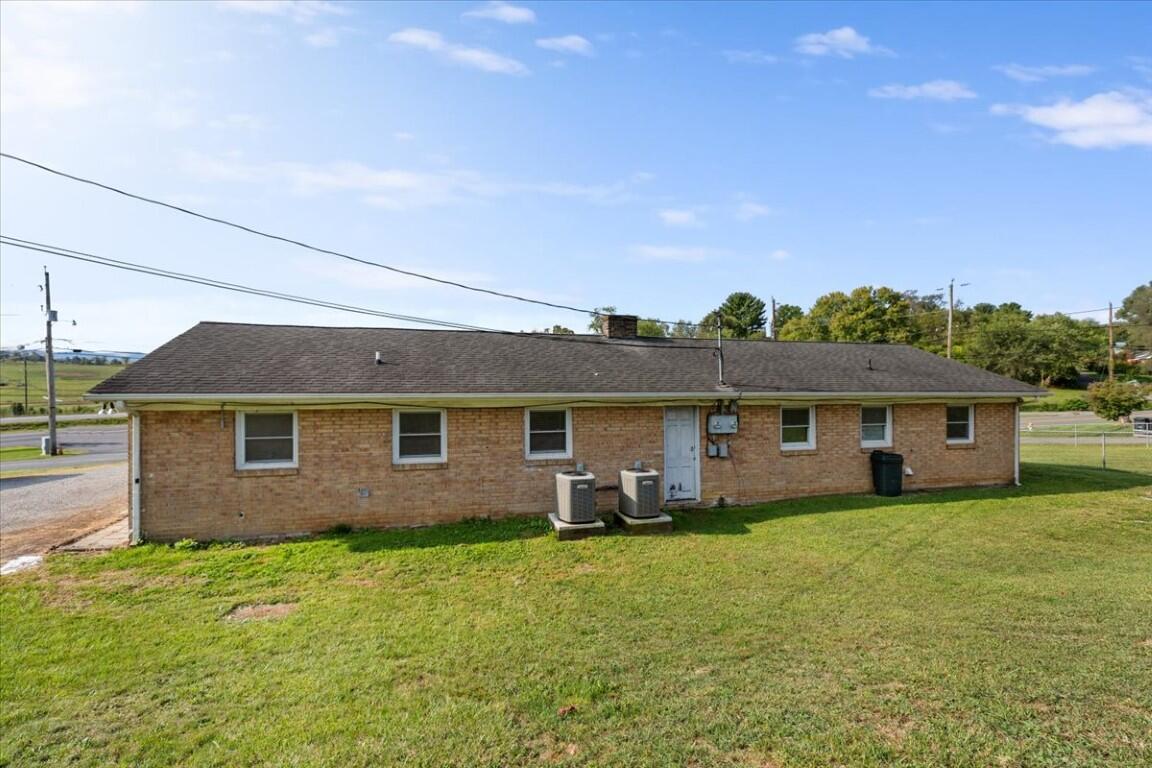 4932 Thornspring Road, Unit 4934 Dublin, VA 24084 - Photo 24 of 30 27-27