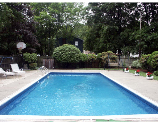25 Butman Road Lowell, MA 01852 - Photo 2 of 22 Gallery Image 2