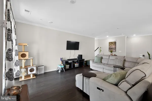 $517,000 | 23255 Milltown Knoll Square, Unit 104, Ashburn, VA 20148
