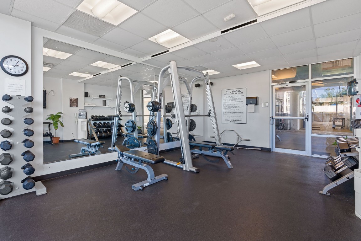 603 Davis Street, Unit 1304 Austin, TX 78701 - Photo 39 of 40 a view of a room with gym equipment