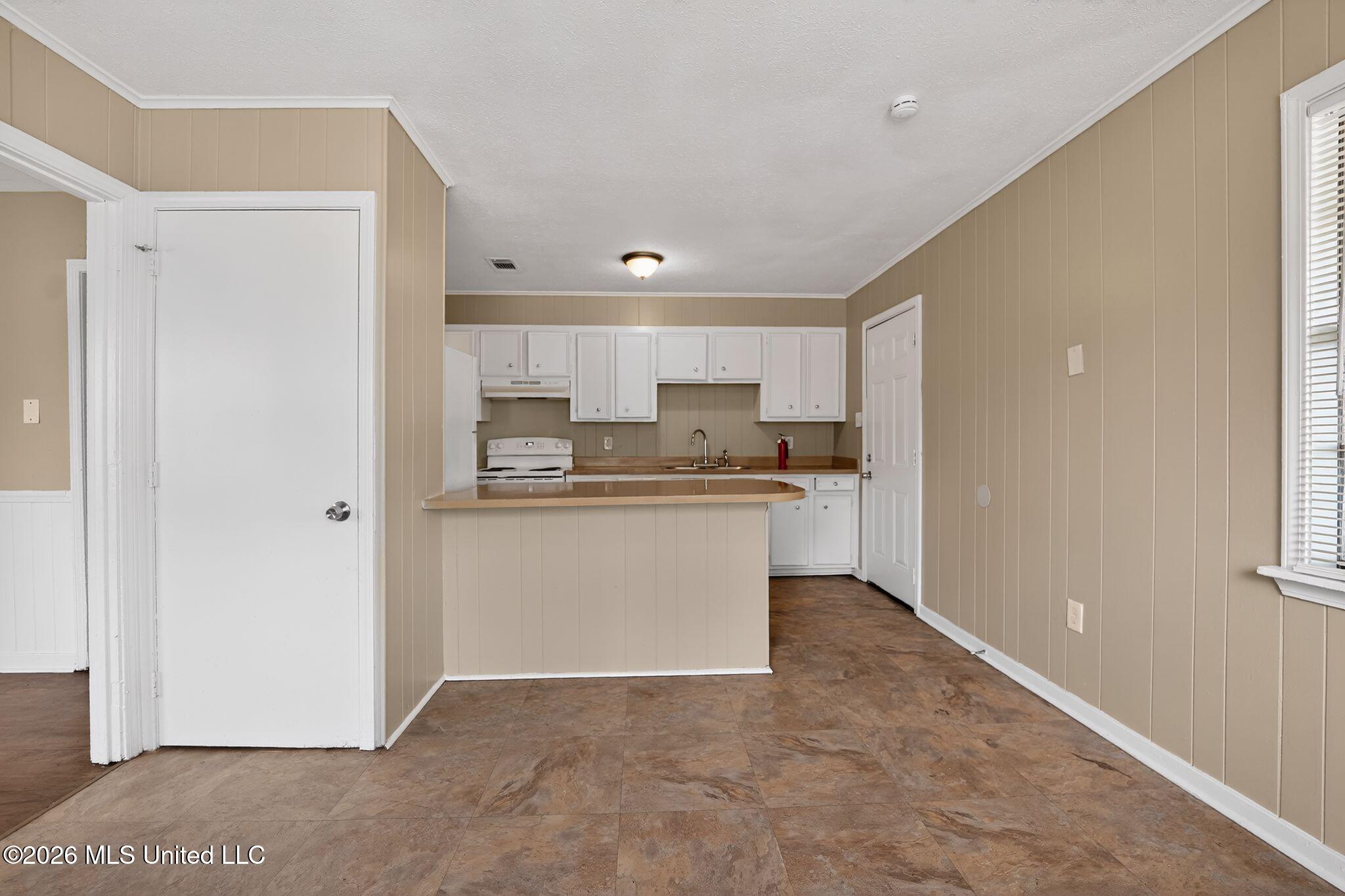 4597 Kirkley Drive Jackson, MS 39206 - Photo 29 of 44 29_4597_Kirkley_Dr_Jackson_MS_39206-Kitc