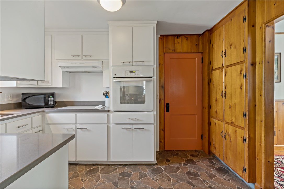 70 Mulberry Road Bristol, RI 02809 - Photo 9 of 36