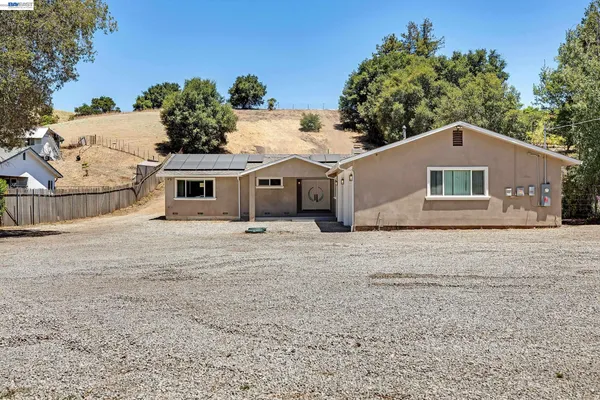 $1,699,000 | 6344 Palo Verde Road, Castro Valley, CA 94552