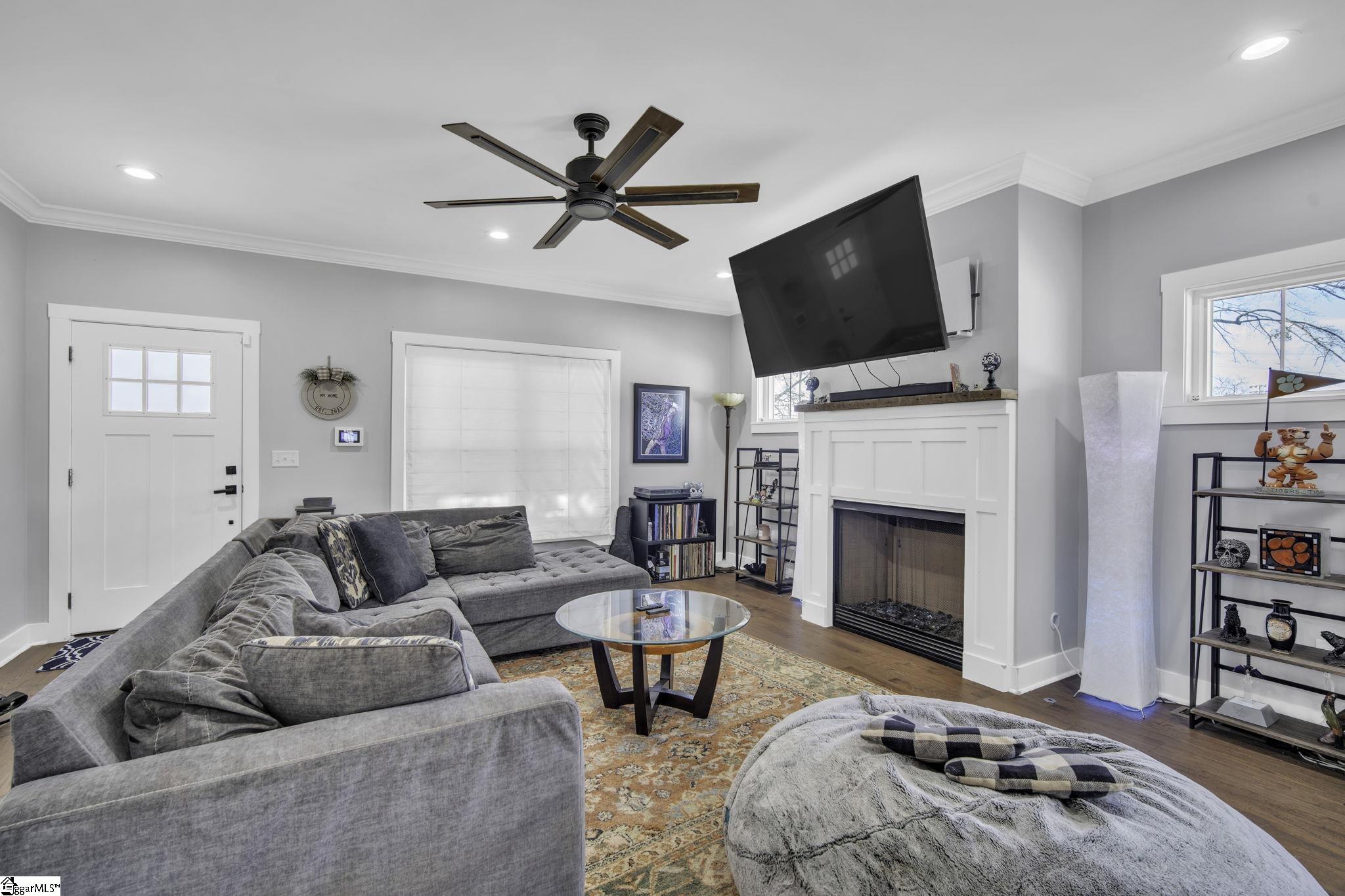 408 Highland Road Easley, SC 29640 - Photo 4 of 24