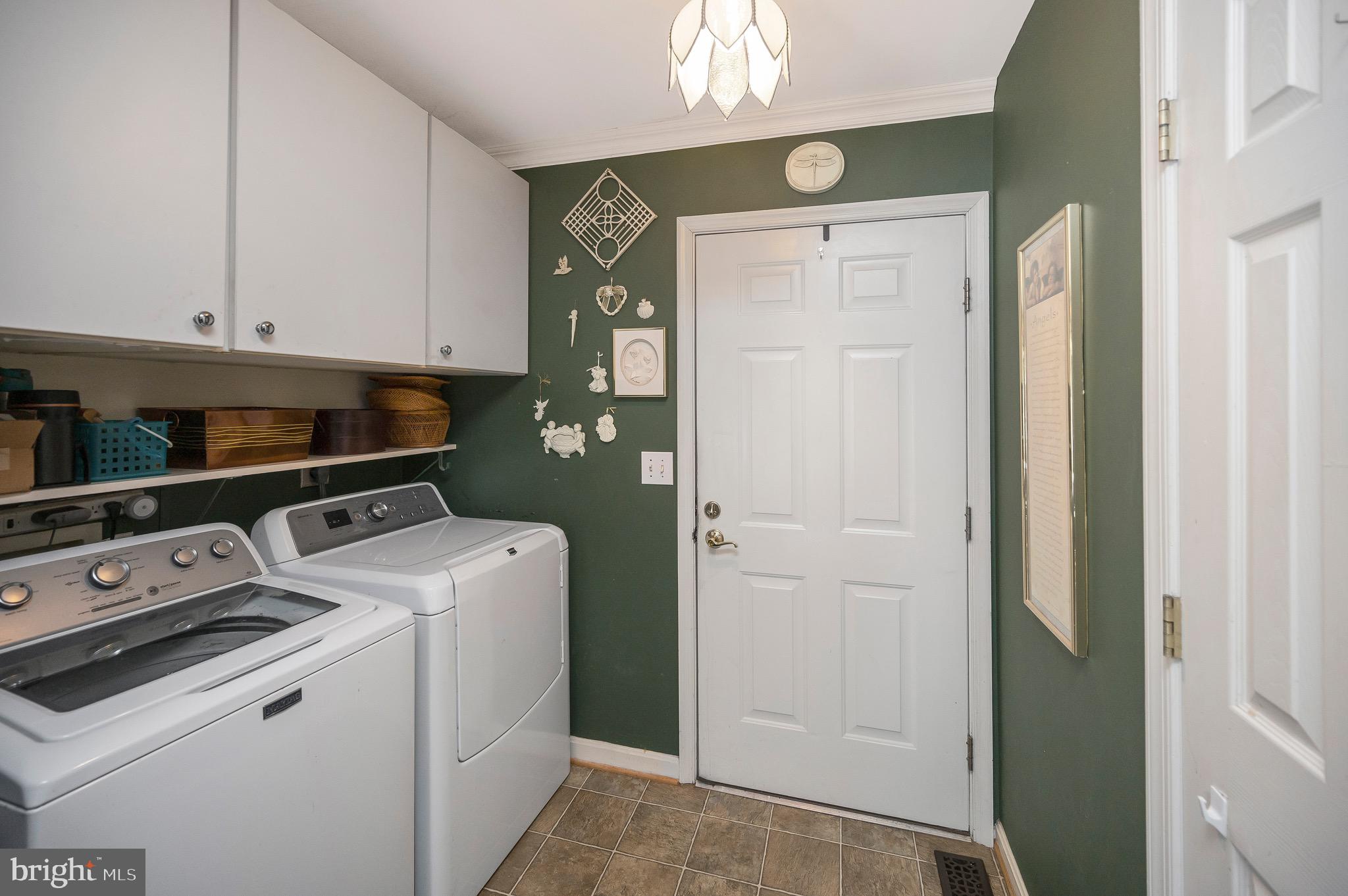 119 Washington Street Locust Grove, VA 22508 - Photo 13 of 45 Laundry off of the kitchen