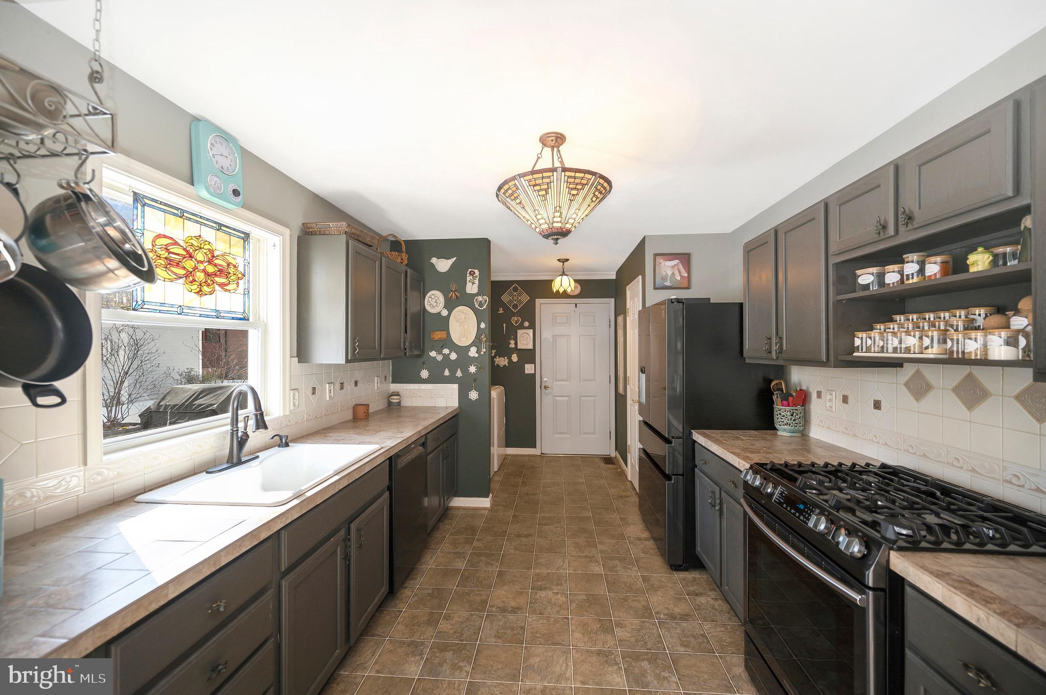 119 Washington Street Locust Grove, VA 22508 - Photo 9 of 45 Chef's kitchen