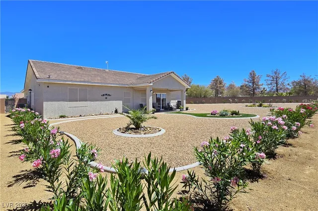 $519,900 | 5471 Lincolnwood Court, Pahrump, NV 89061